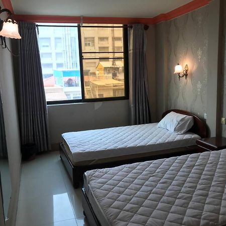 Rs Galaxy Hotel Phnom Penh Extérieur photo