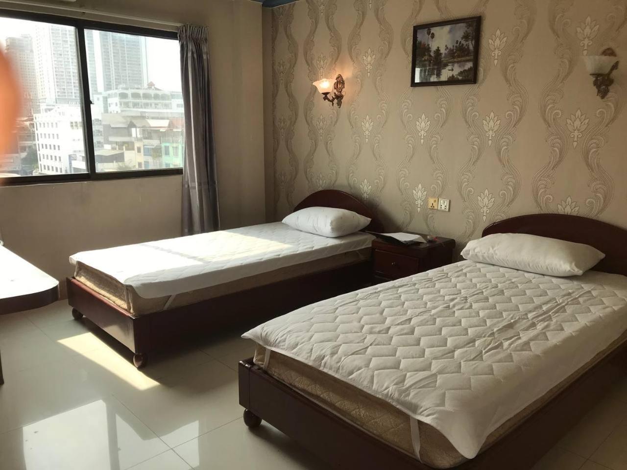 Rs Galaxy Hotel Phnom Penh Extérieur photo